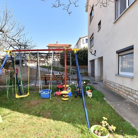 Traditional Apartment In Zadar With Garden Oda fotoğraf