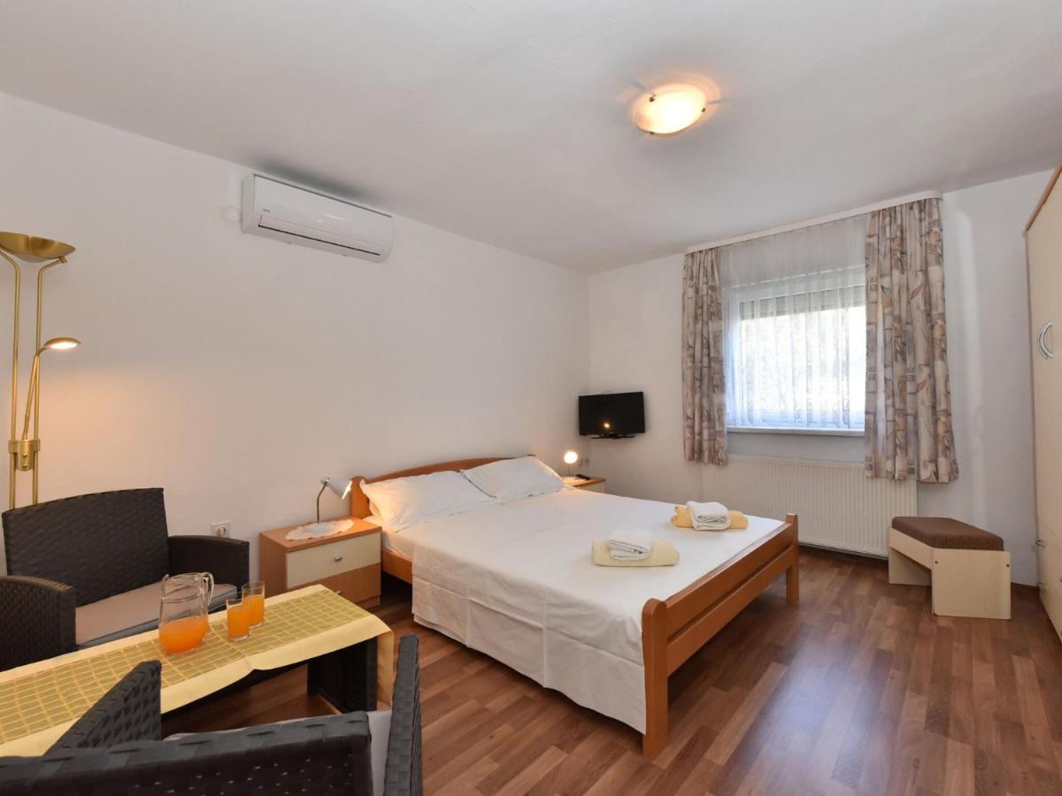 Traditional Apartment In Zadar With Garden Dış mekan fotoğraf